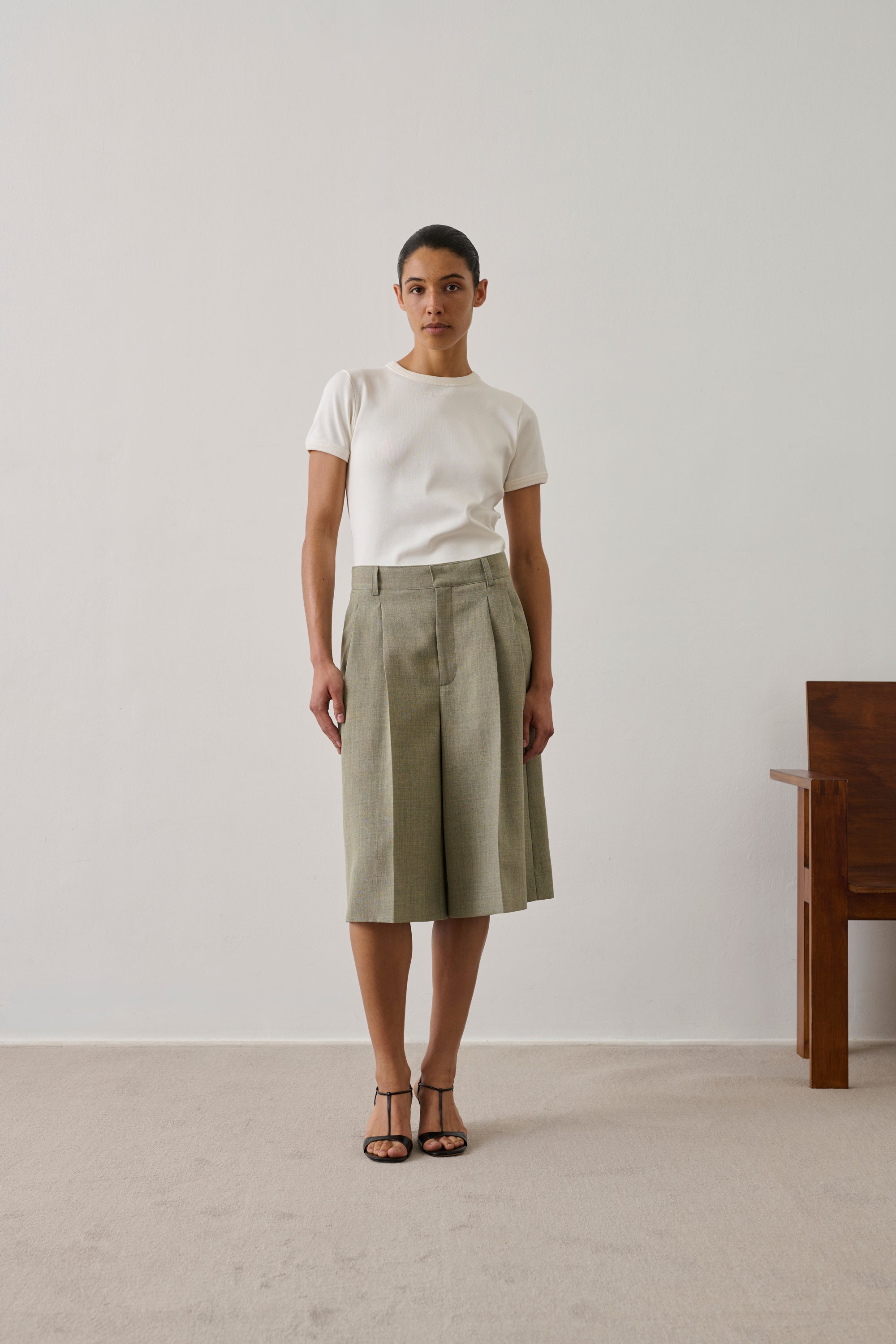 Imogen Bermuda Shorts - Almond Linen Blend Women's - Soeur
