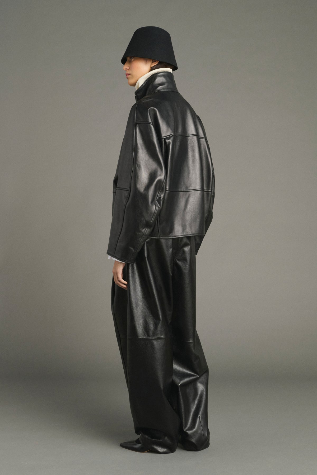 Veste Gamma - Noir Cuir Oversize Femme - Soeur vue 2