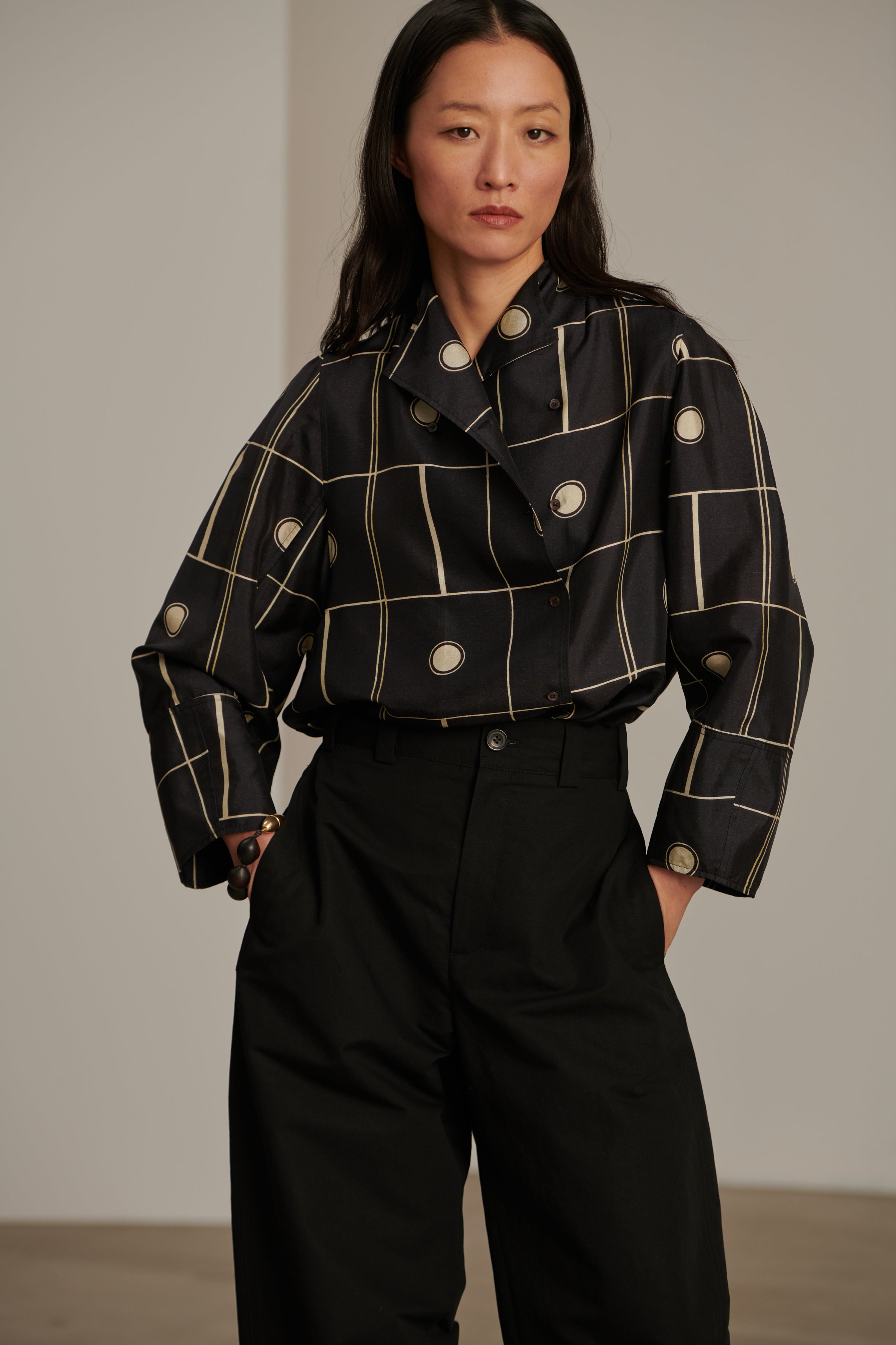 新品 Bonjour Diary HANDSMOCK BLOUSE 6y - メルカリ