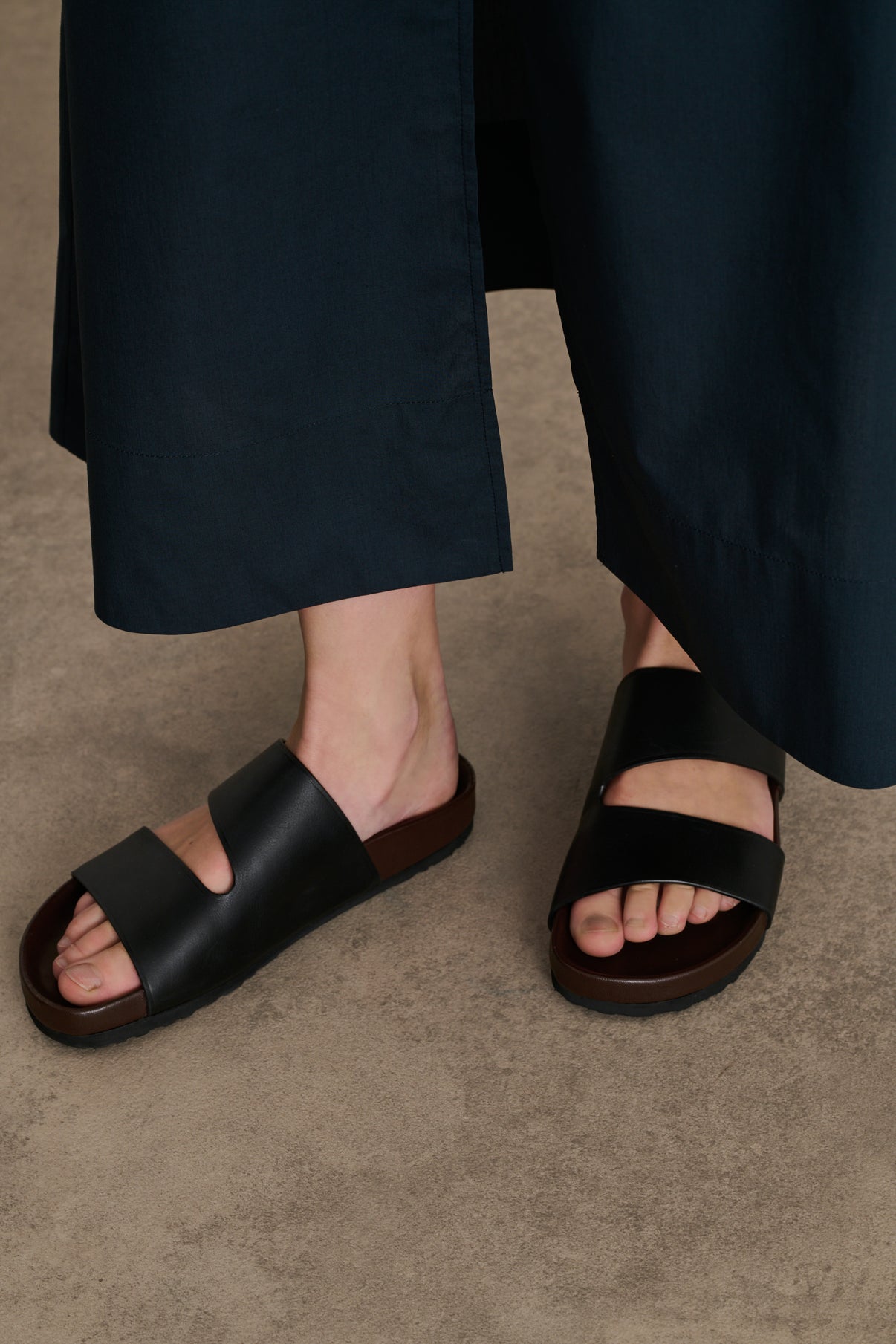 Sandales Eros - Noir - Cuir - Femme vue 2