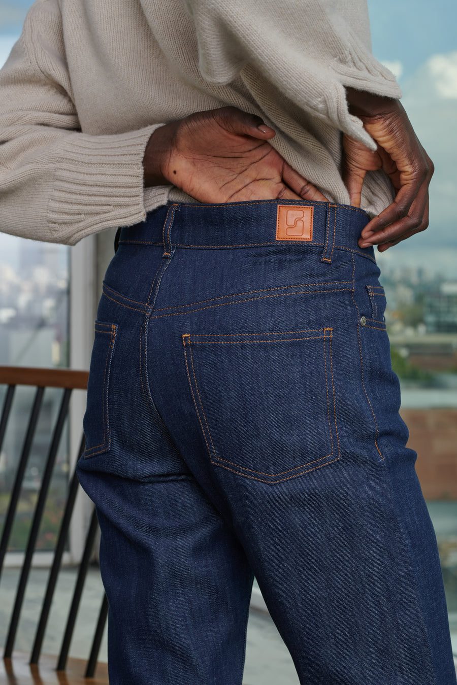 BARNEY JEANS
